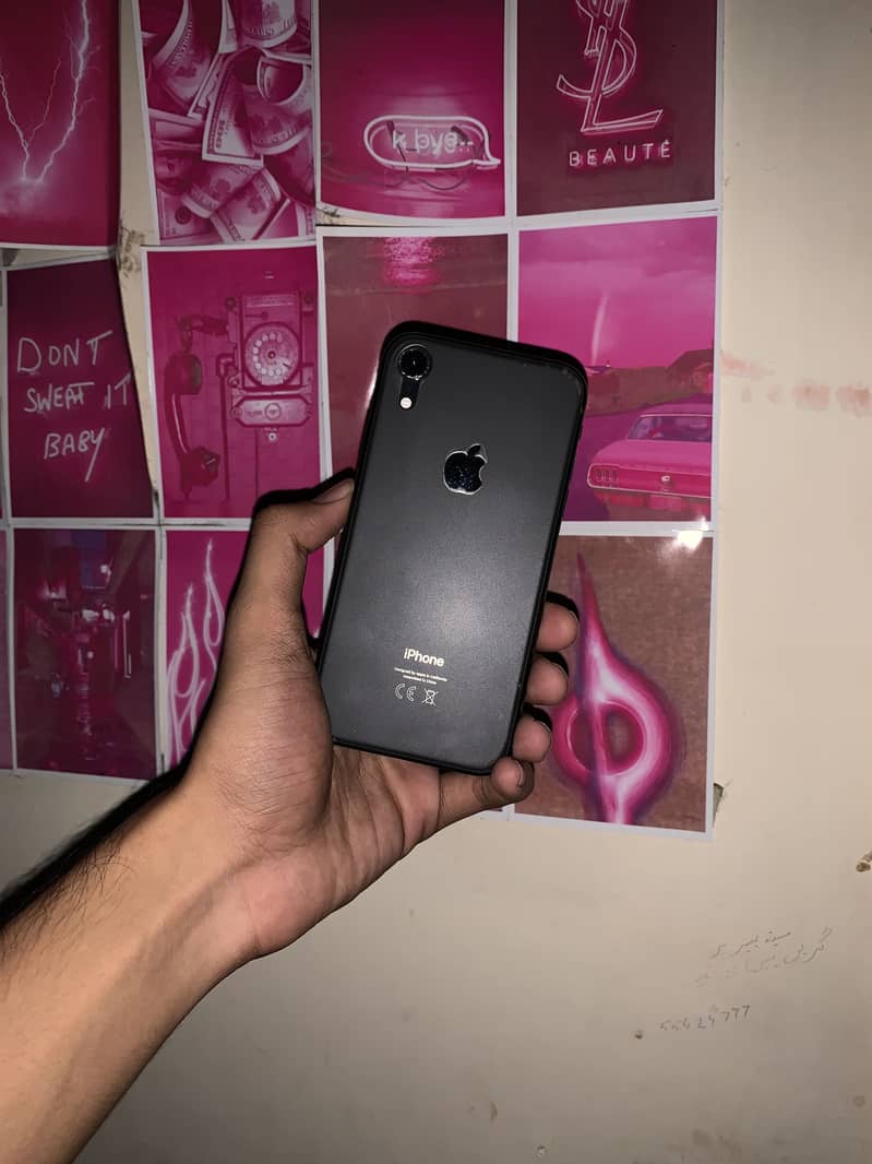 Apple iPhone XR 5