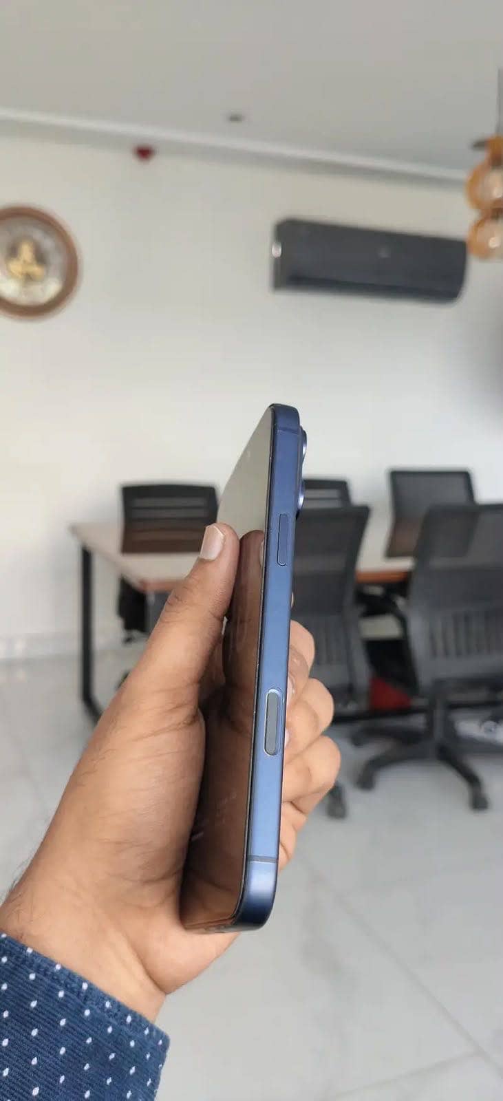 Apple iPhone 17 Pro Max 2