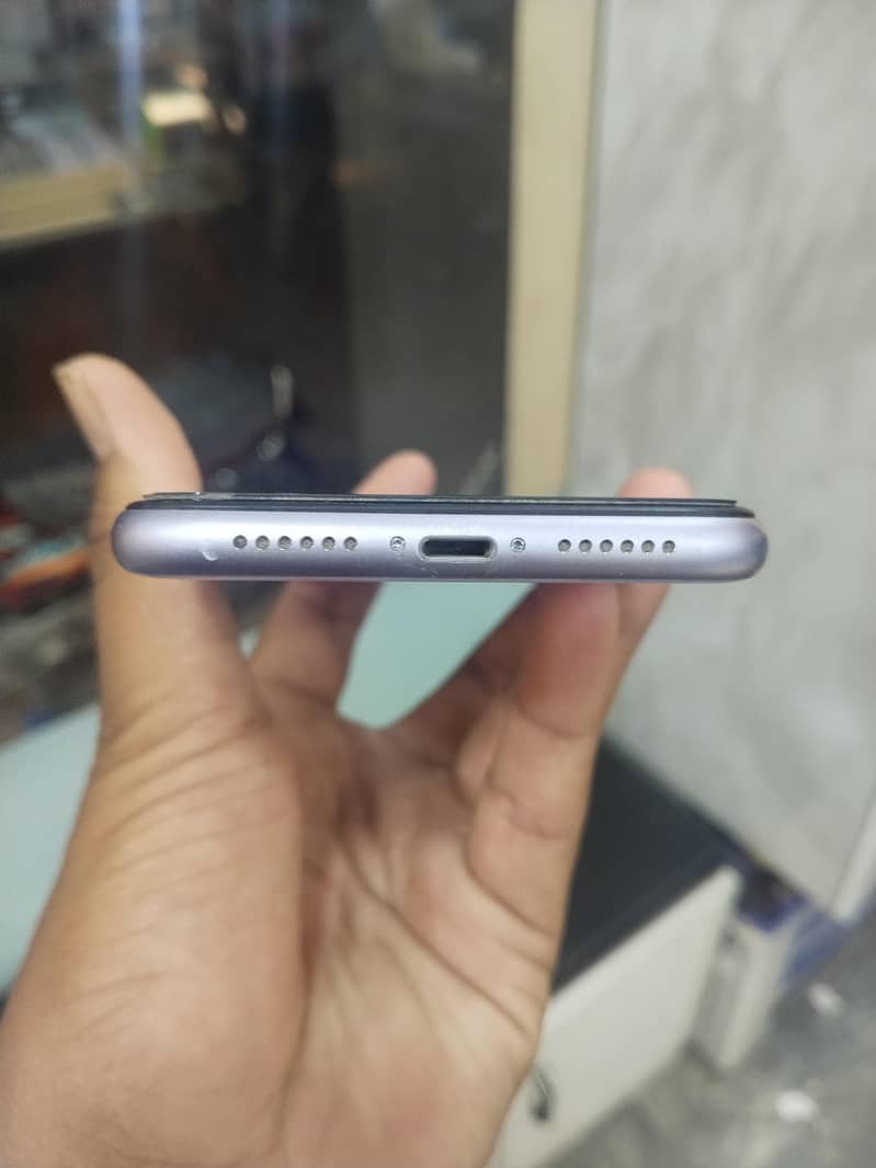 Apple iPhone 11 2