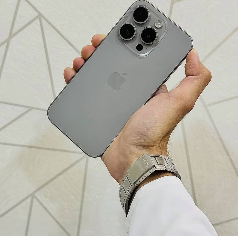 Apple iPhone 15 Pro 5