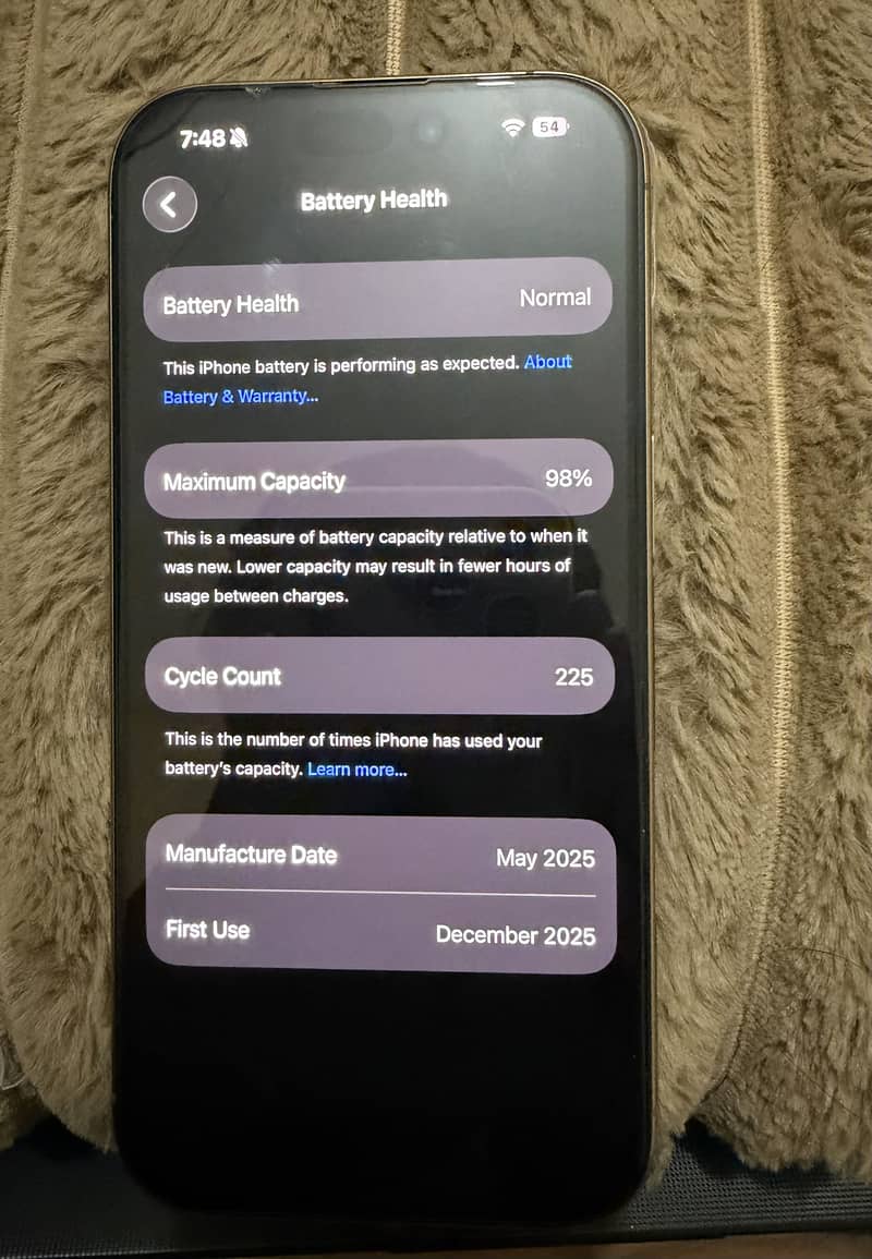Apple iPhone 16 Pro 0