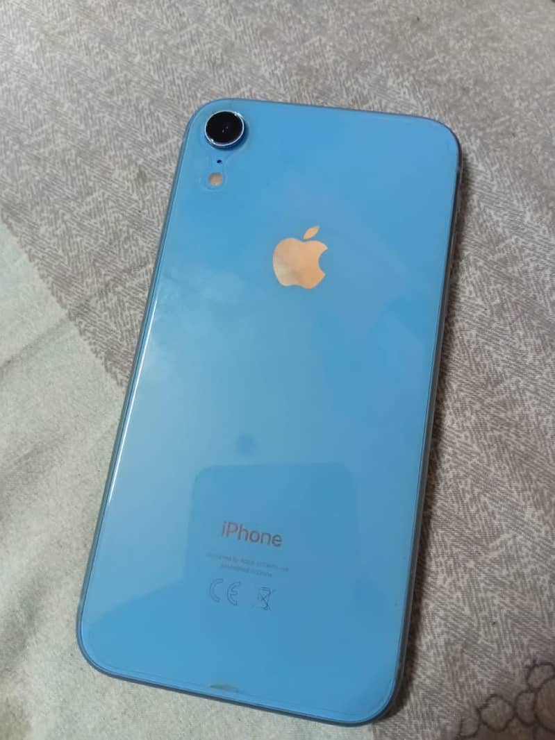 Apple iPhone XR 1
