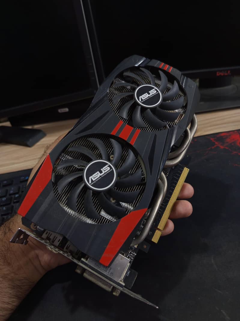 ASUS NVIDIA GeForce GTX 760 (2GB) - Computer Components - 1120763285