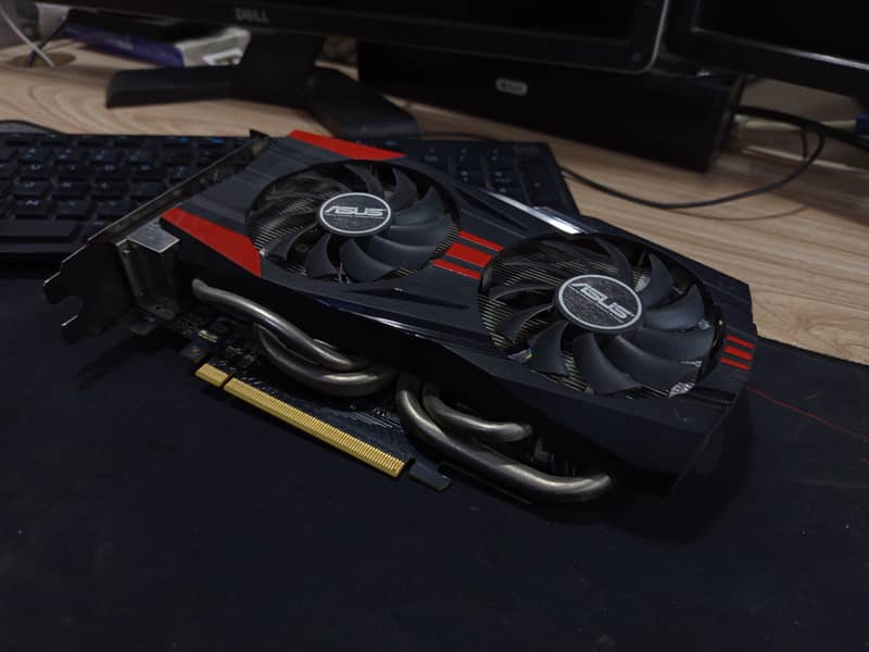 ASUS NVIDIA GeForce GTX 760 (2GB) - Computer Components - 1120763285