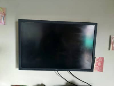 32 INCH LED 4K RESOLUTION 10/10 CONDITION BEST FOR GAMING