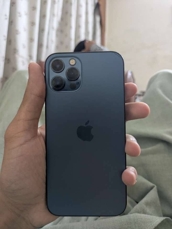 Apple iPhone 12 Pro 2