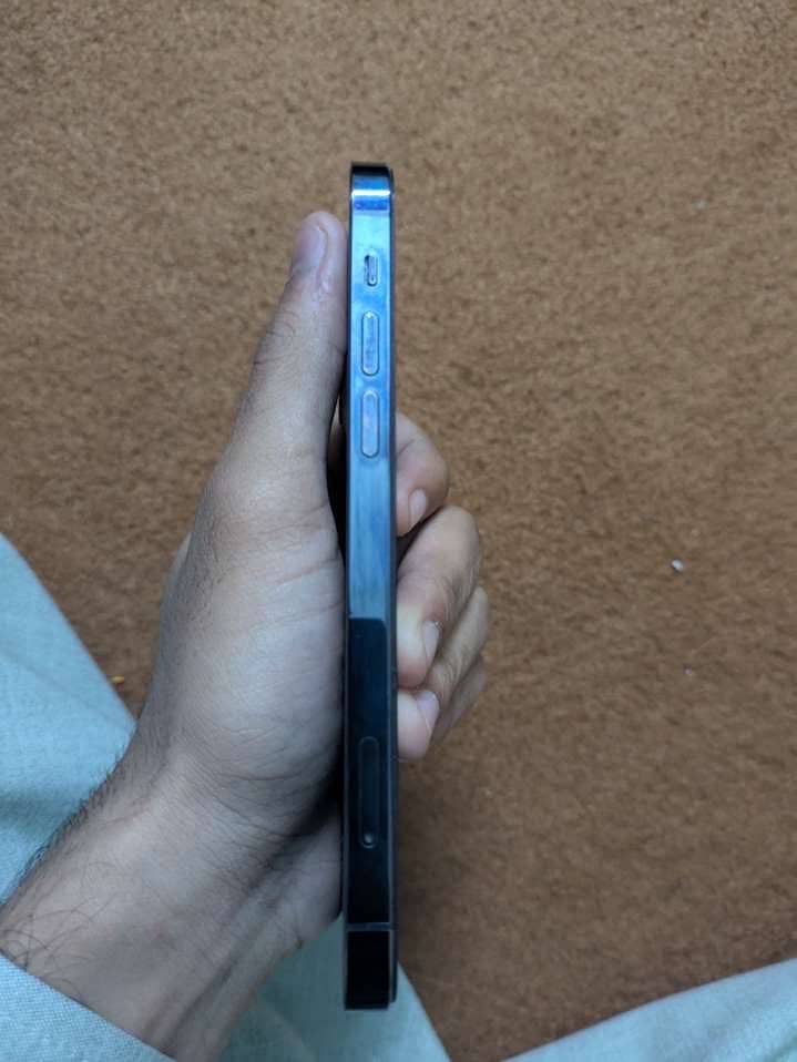 Apple iPhone 12 Pro 3