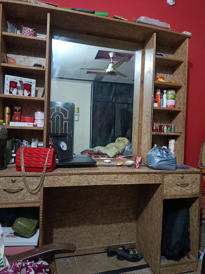 Dressing table 1