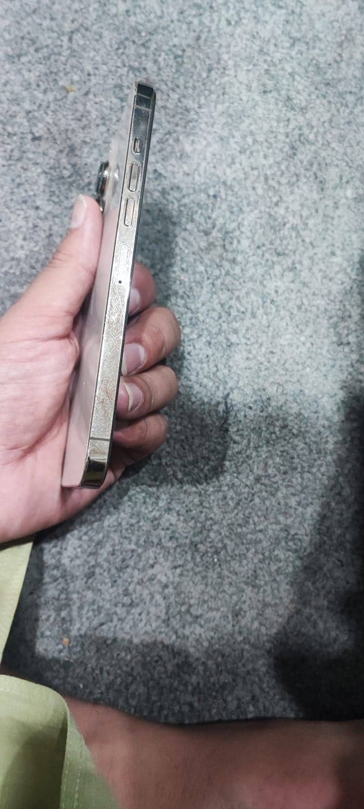 Apple iPhone 13 Pro Max 2