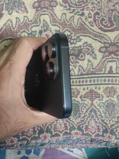 Apple iPhone 16 Pro Max 90%