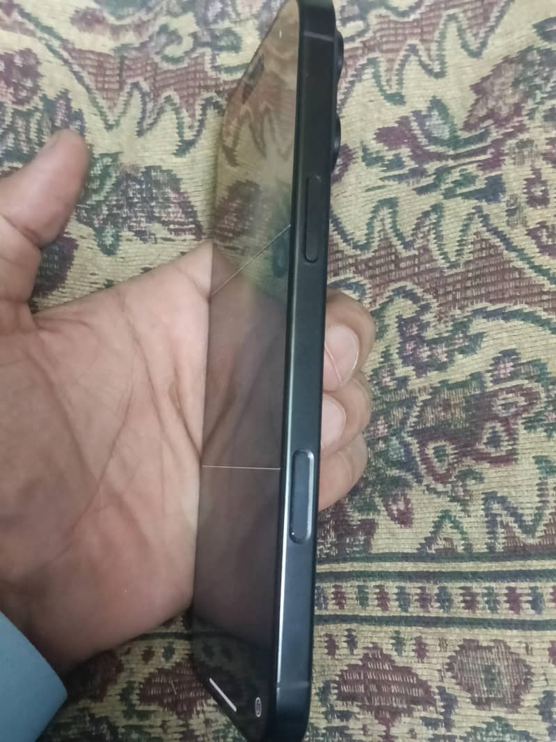Apple iPhone 16 Pro Max 90% 4