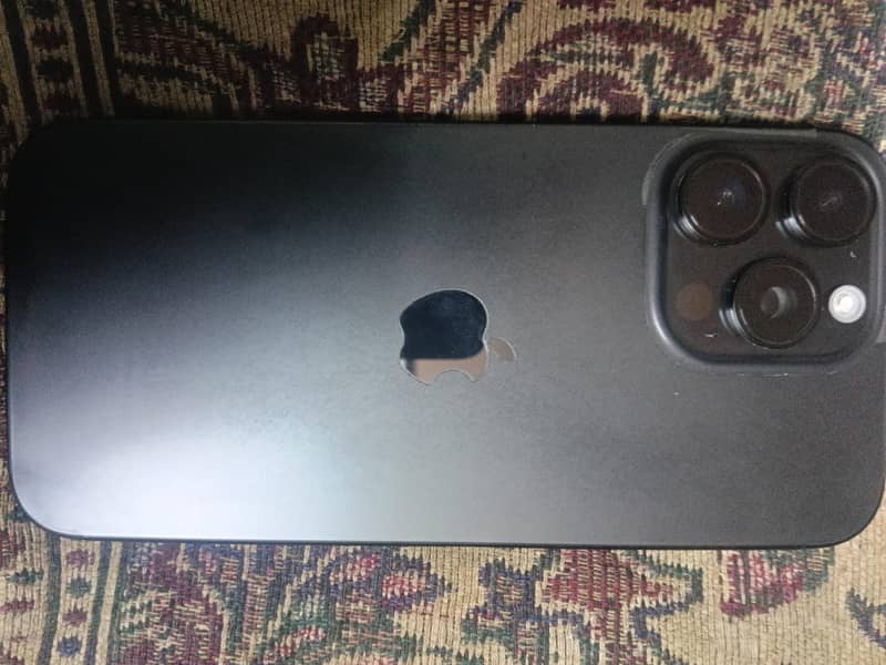 Apple iPhone 16 Pro Max 90% 7