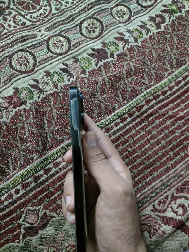 Apple iPhone 14 Pro Max 3