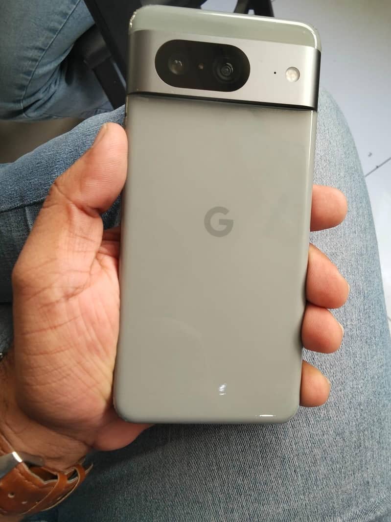 Google Pixel 8 3
