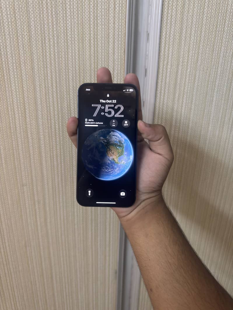 Apple iPhone 12 0