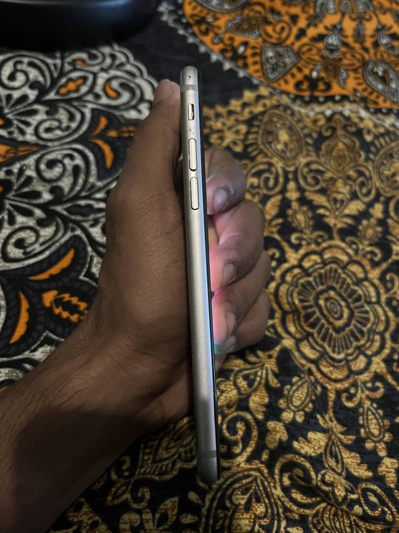 Apple iPhone 6 1