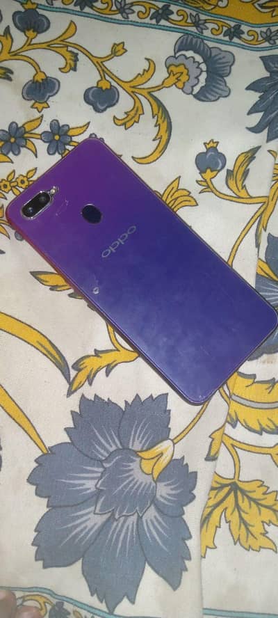 OPPO F9