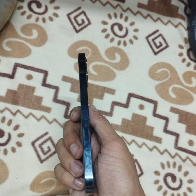 Apple iPhone 12 Pro 1