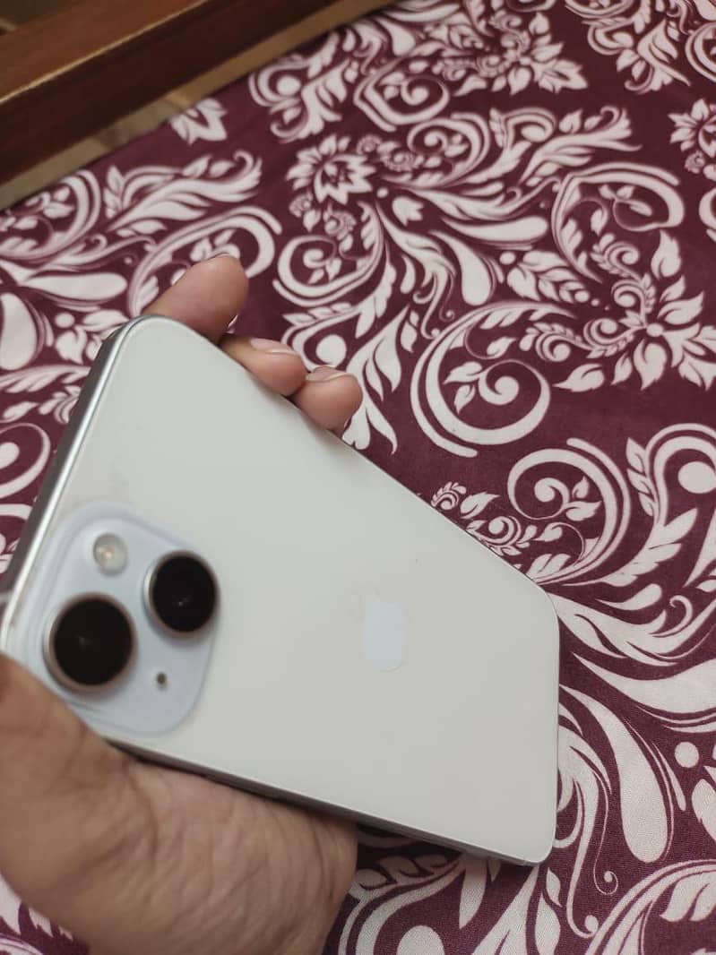 Apple iPhone 15 plus 2