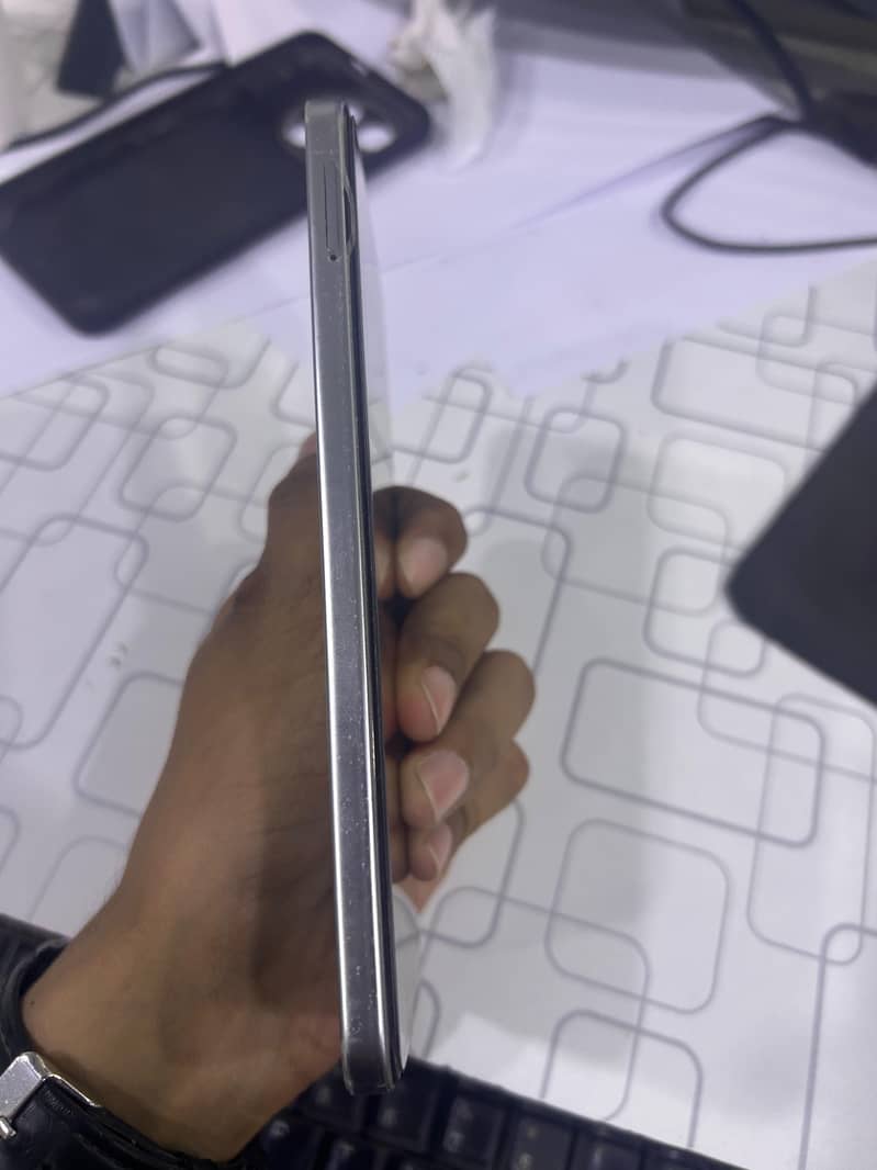 Tecno SPARK 30 Pro 2
