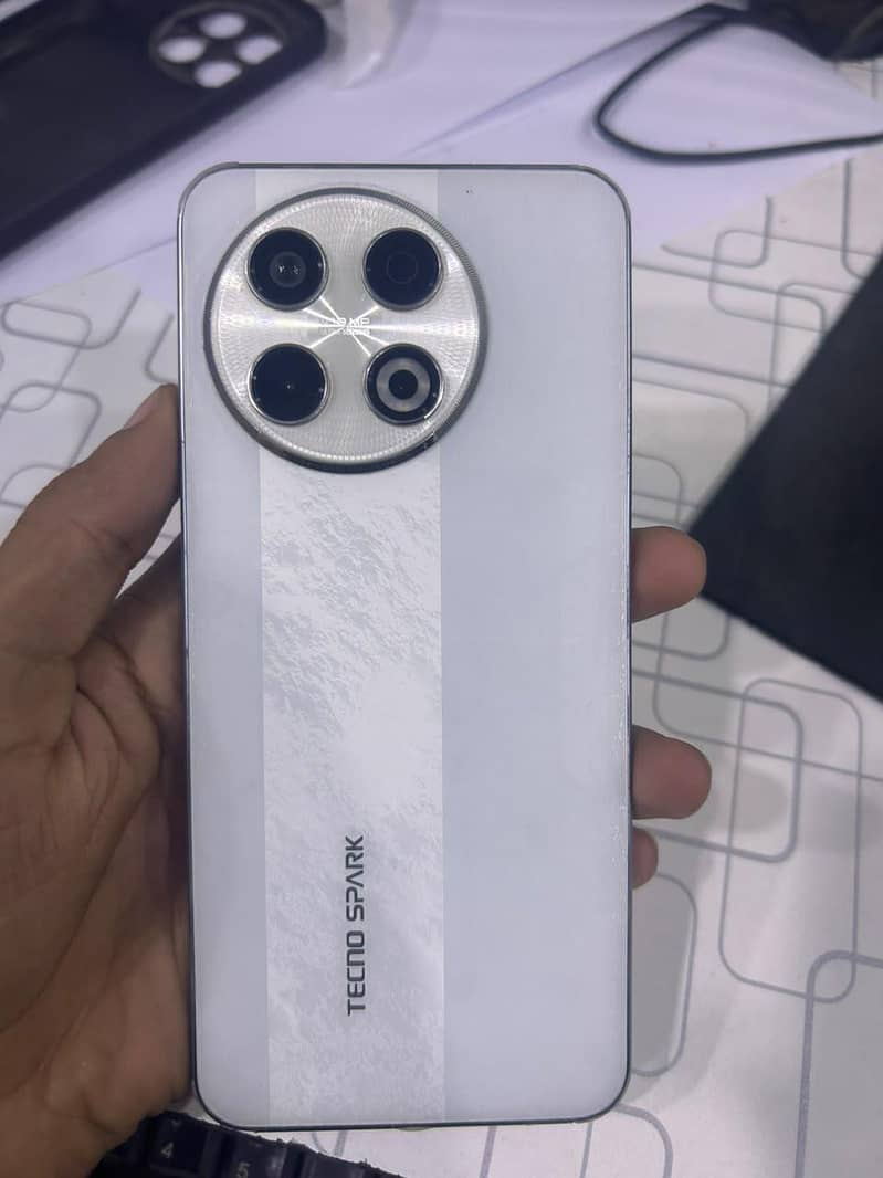 Tecno SPARK 30 Pro 6