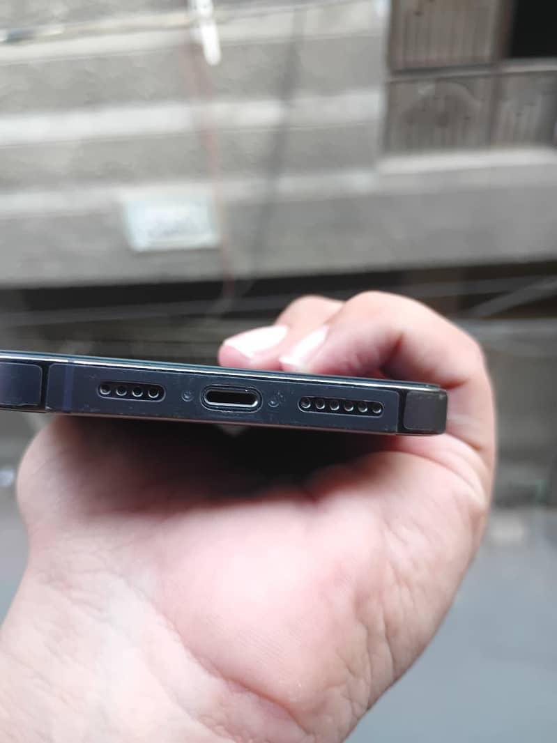Apple iPhone 13 Pro Max 4