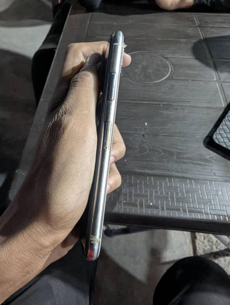 Apple iPhone X 2