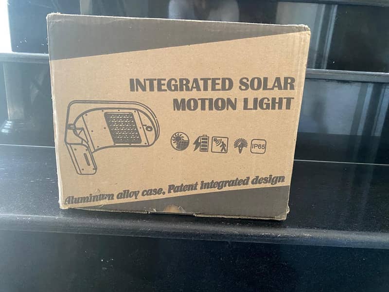 Integrated Solar System Motion sensor Light 1