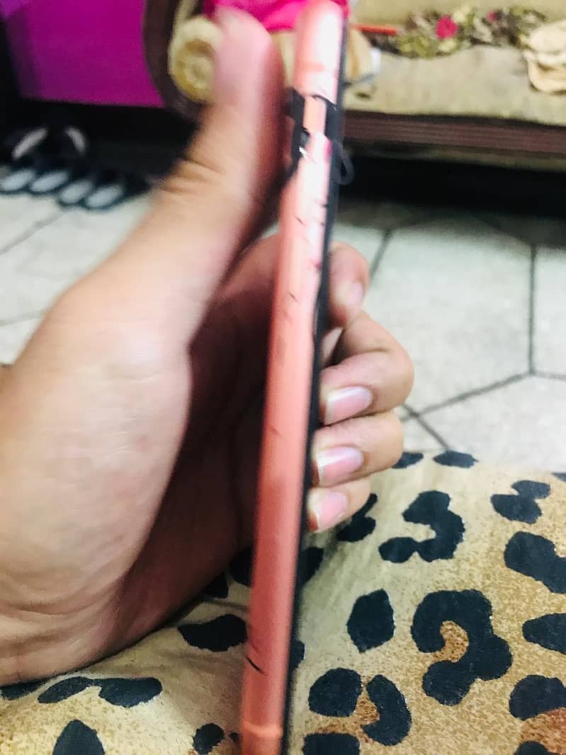 Apple iPhone XR 1
