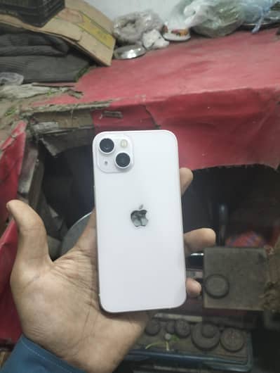 Apple iPhone 13