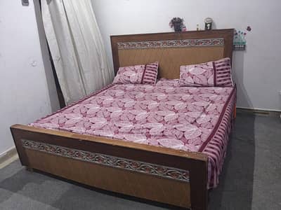 bed with metress 03061278861