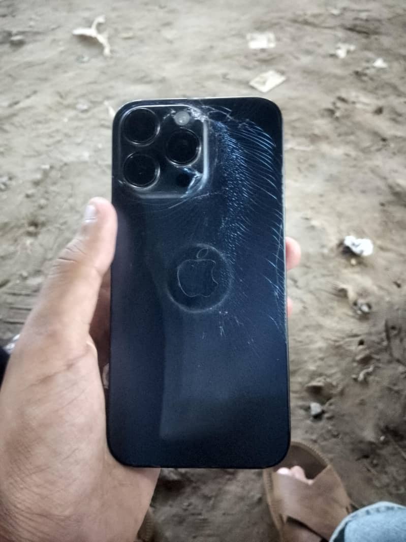 Apple iPhone 15 Pro Max 8