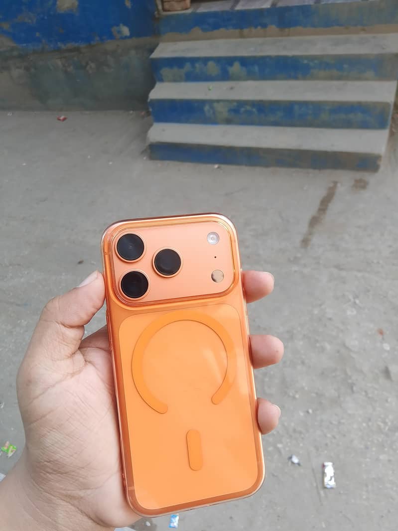 Apple iPhone 17 Pro 2