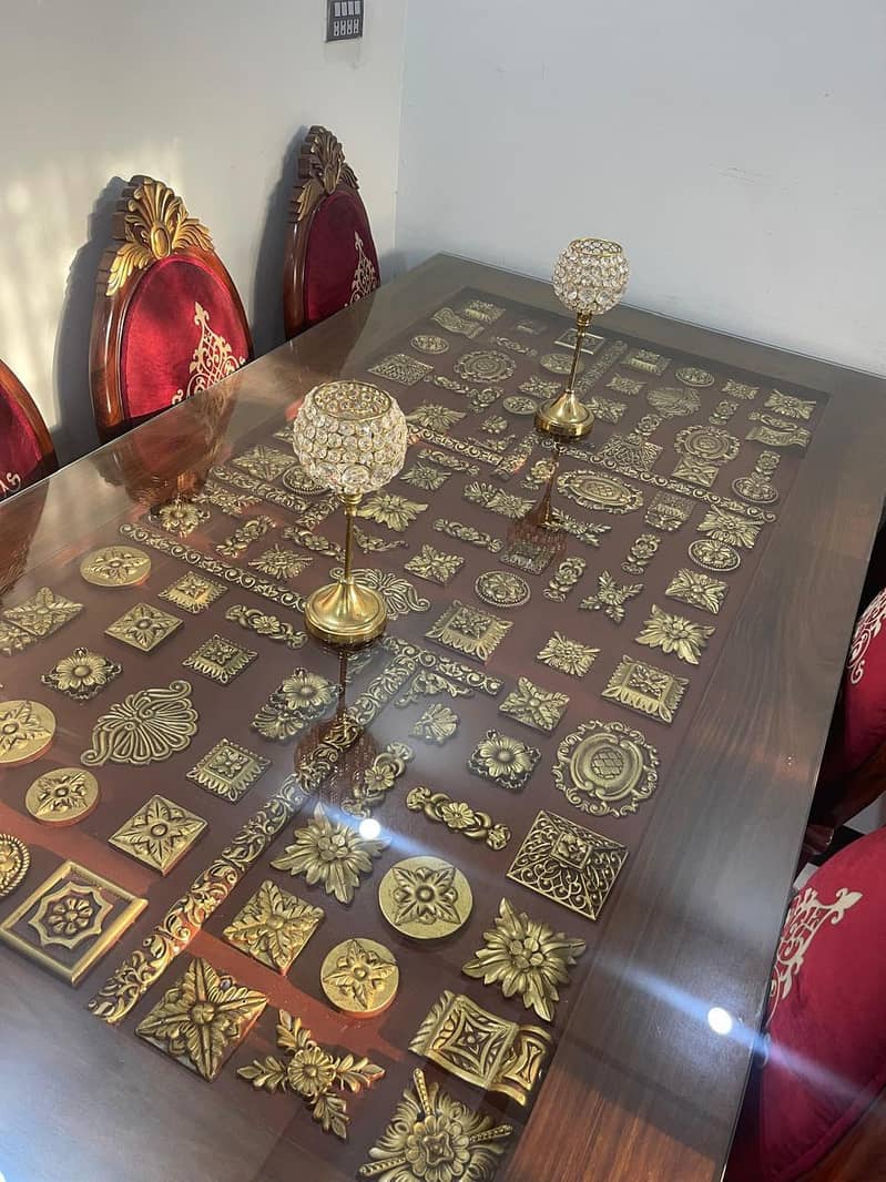 Daining table + Bed + drasing 0