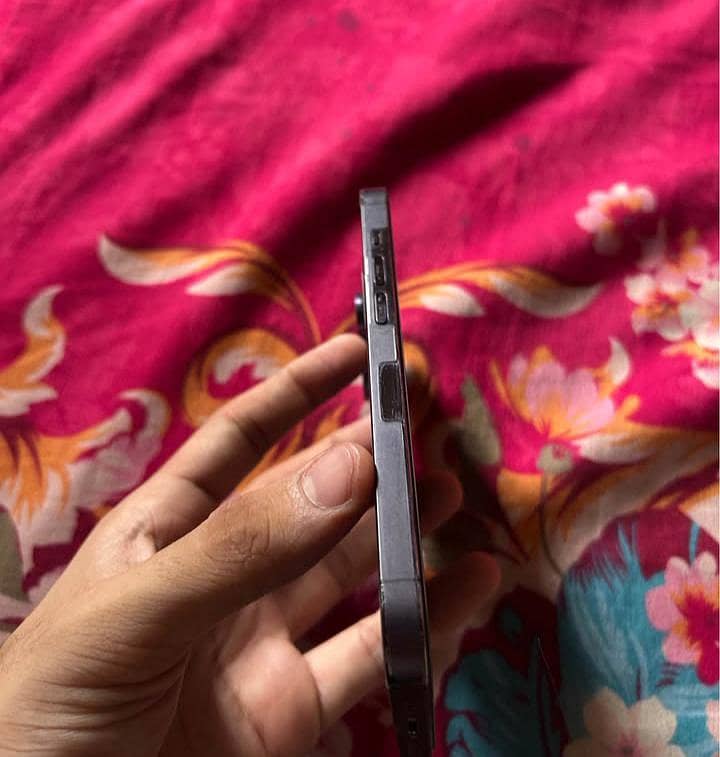 Apple iPhone 14 Pro 8