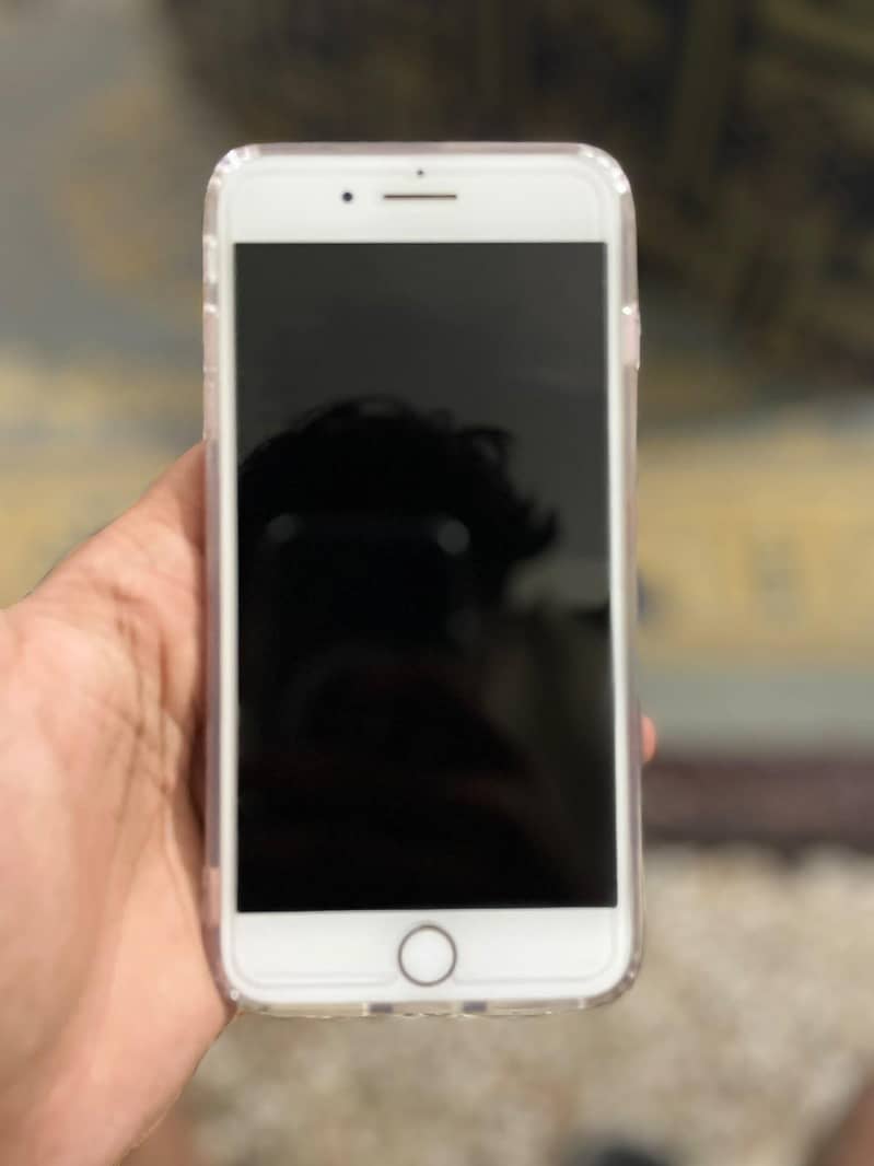 Apple iPhone 7 Plus 1