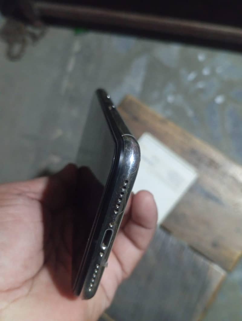 Apple iPhone X 1