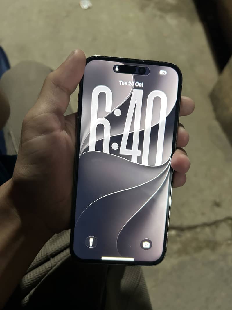 Apple iPhone 14 Pro Max 1