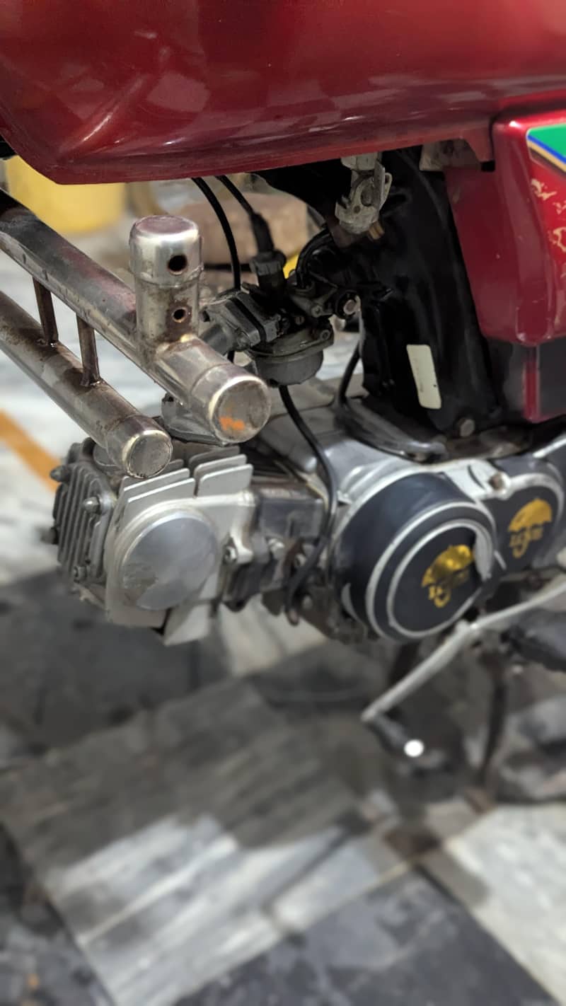 Honda CD 70 8