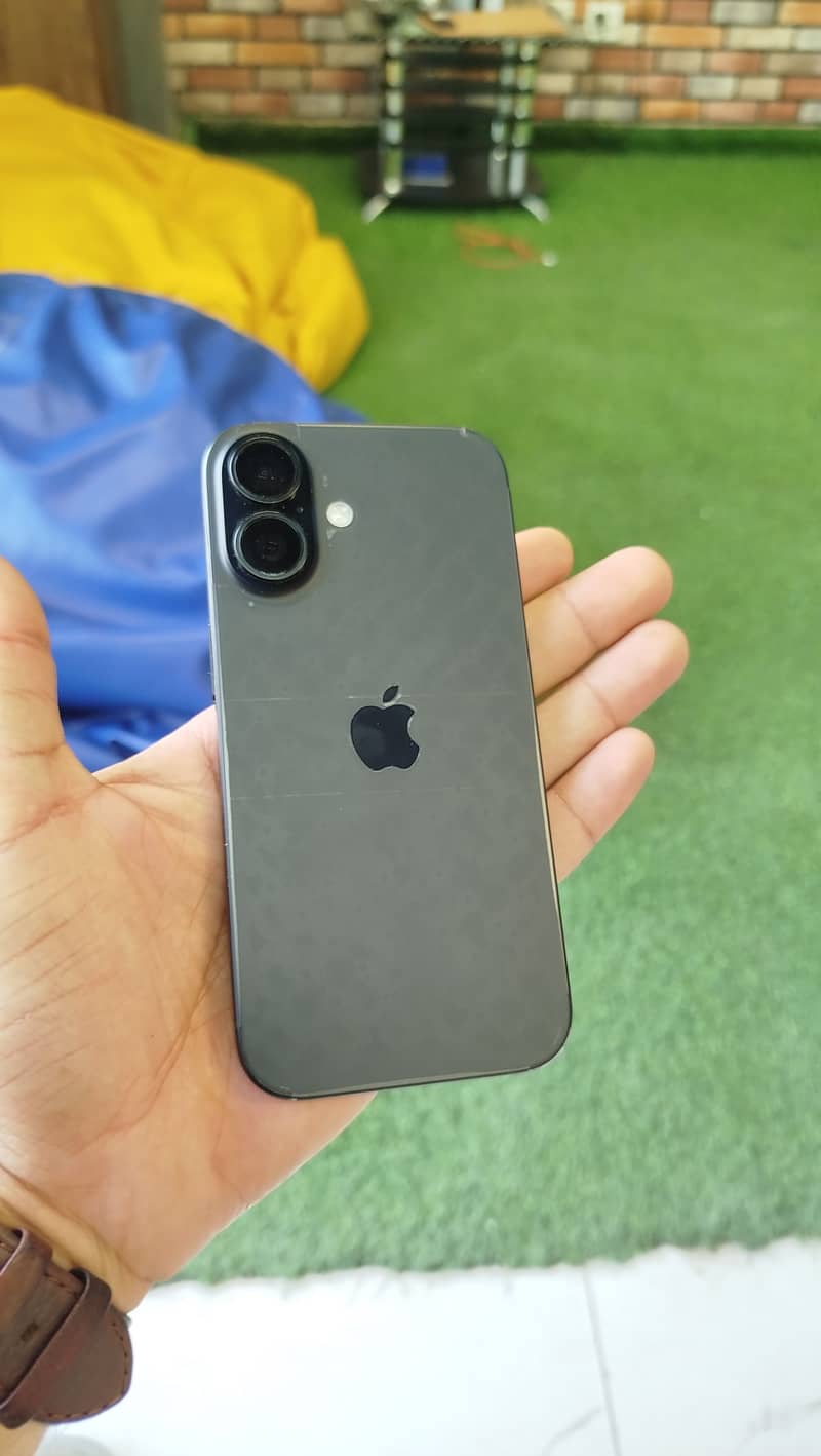 Apple iPhone 16 JV 0