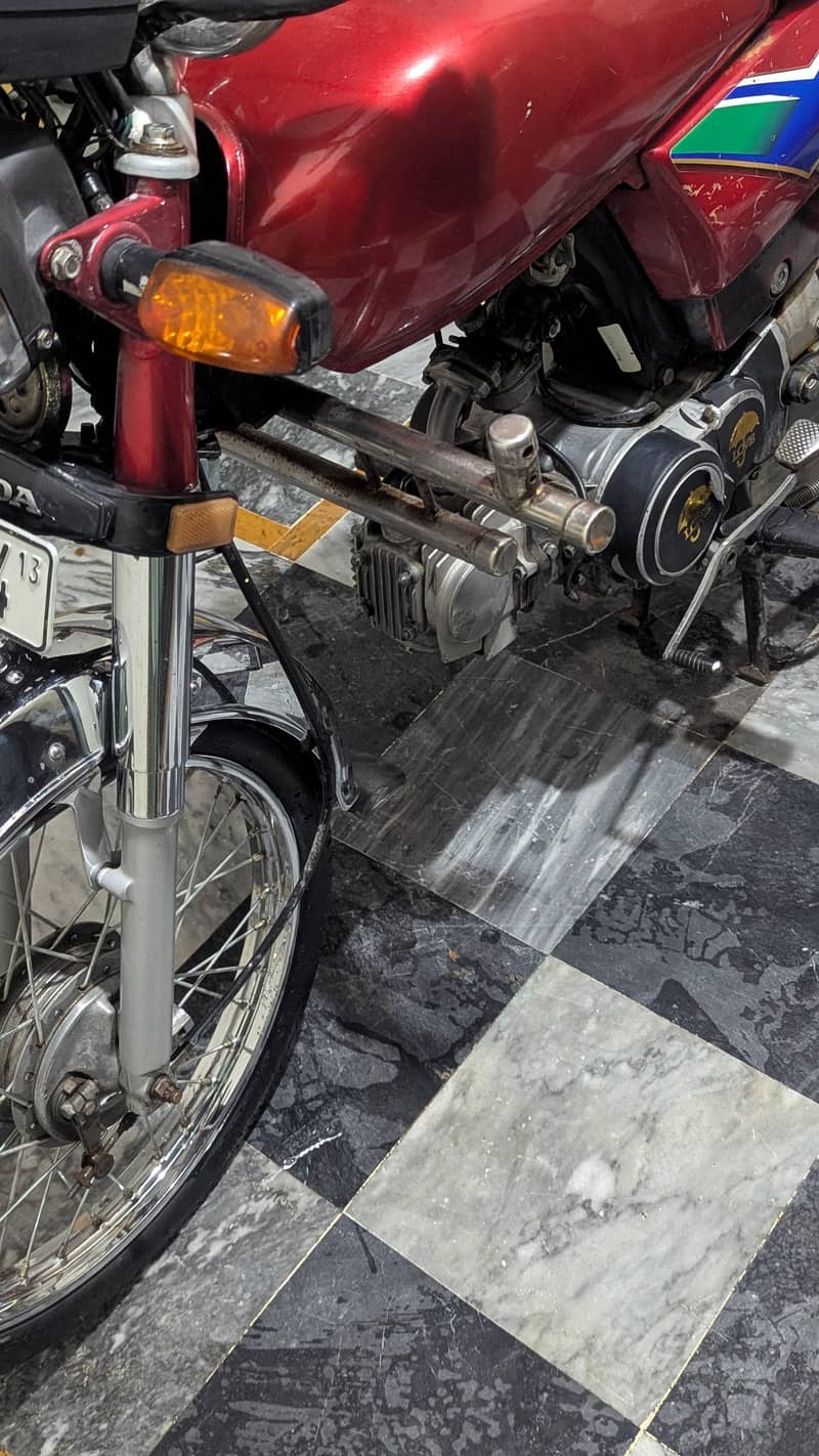 Honda CD 70 4