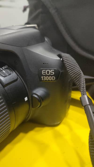 canon EOS 13000D