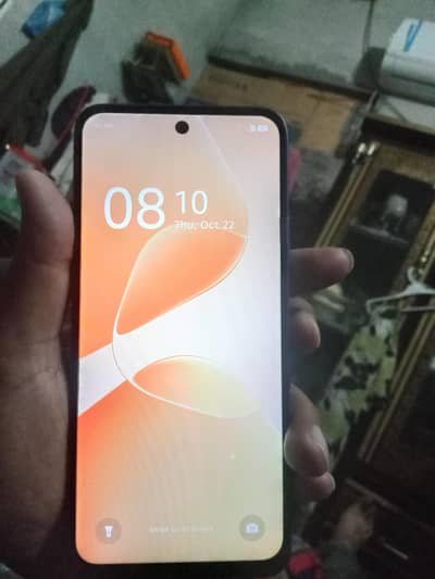 Infinix Hot 60i bilkul ok ha Diba charger Sath ha( 16" 256) ha