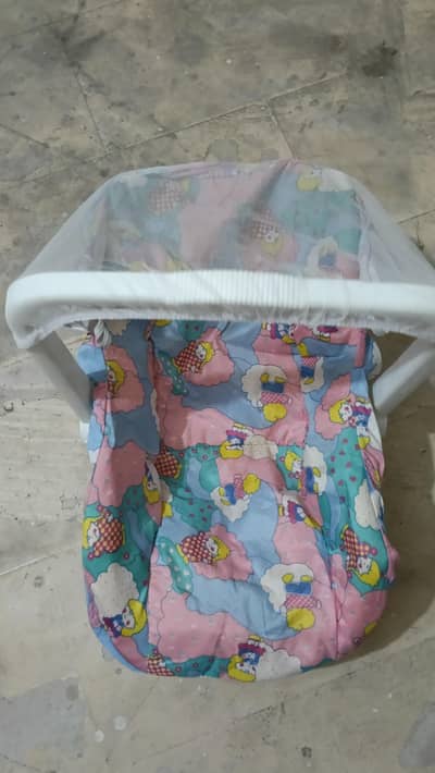 baby cot