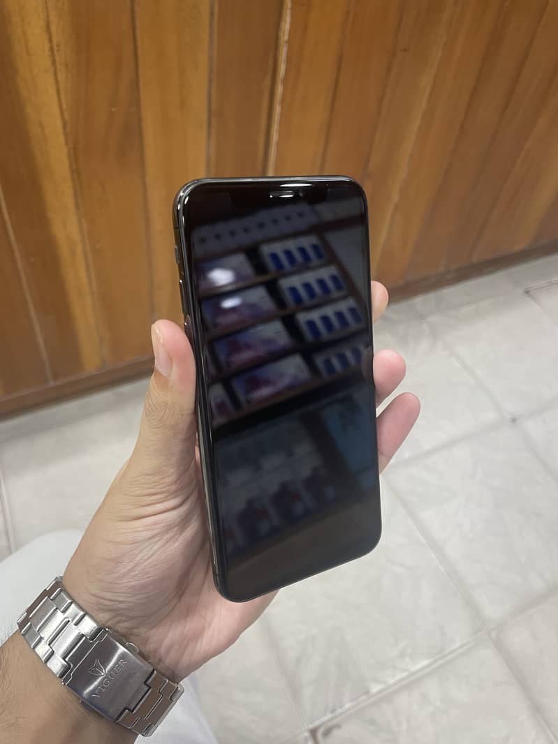 Apple iPhone X 2