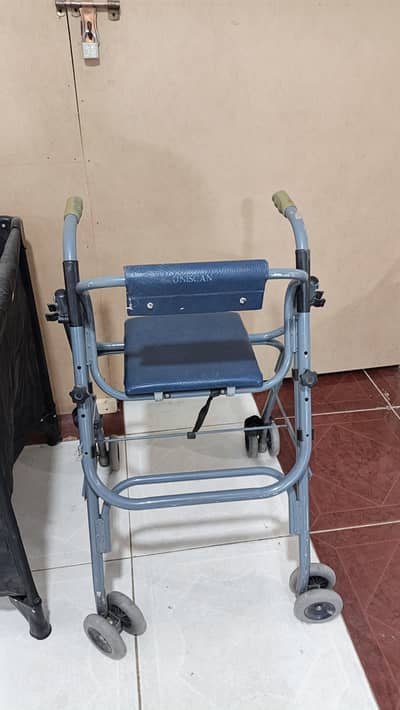 Uniscan folding walking frame / rollator