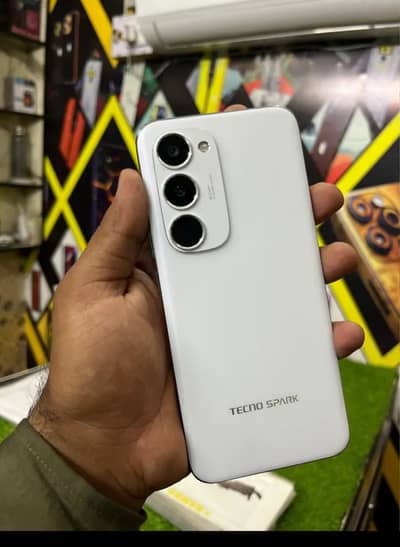 Tecno Spark 40 Pro Plus