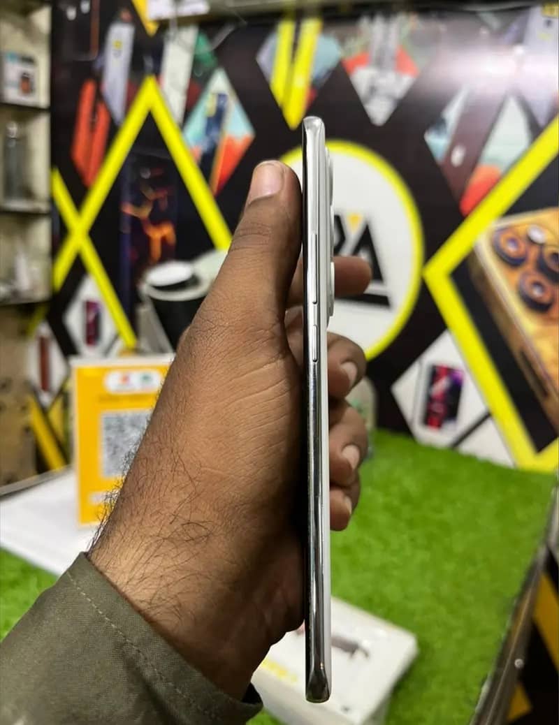 Tecno Spark 40 Pro Plus 2