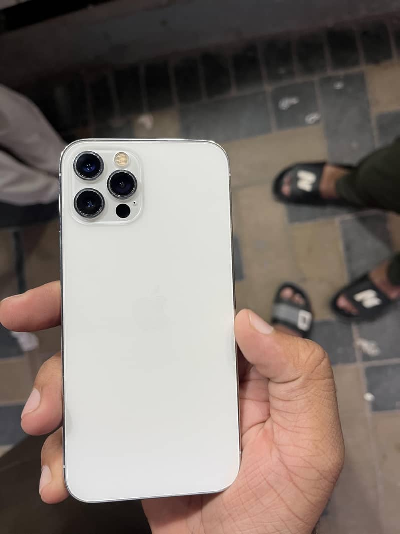 Apple iPhone 12 Pro 0