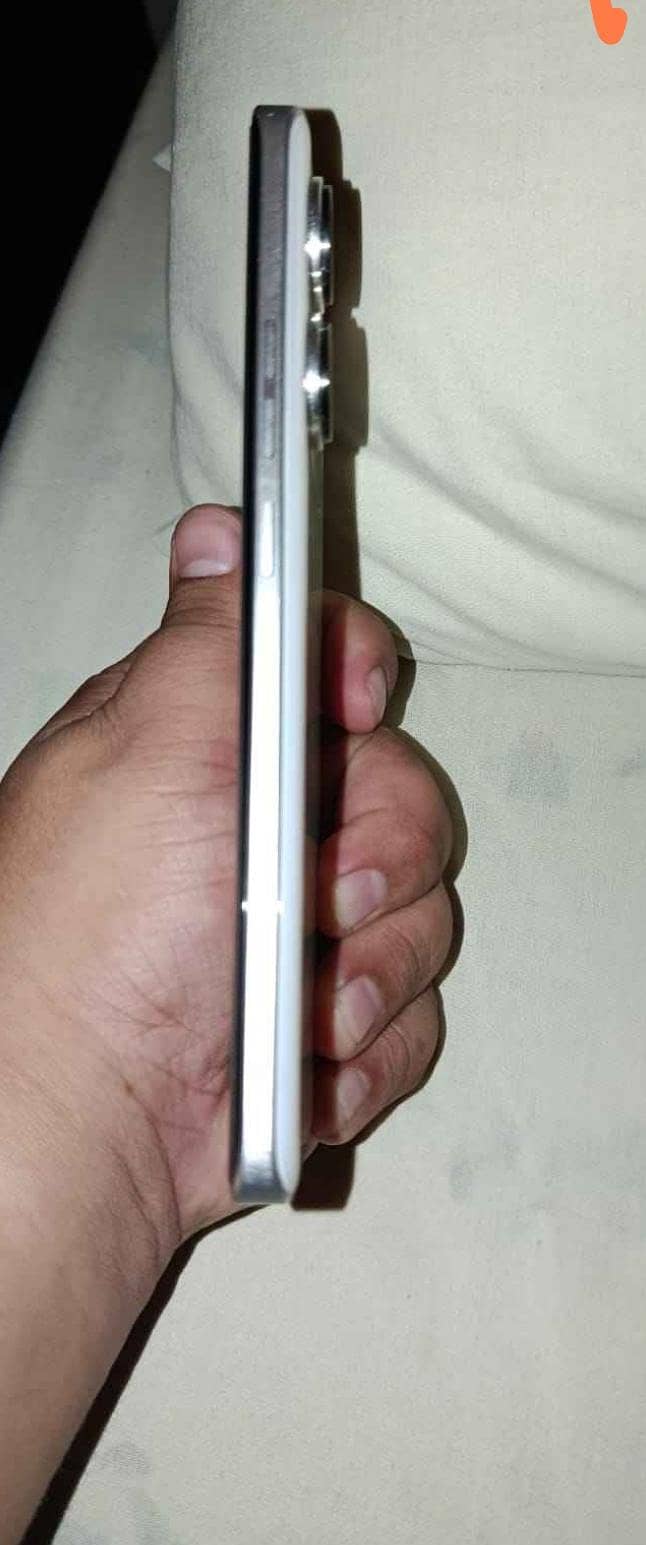 Xiaomi Redmi Note 13 Pro Plus MINT condition 4